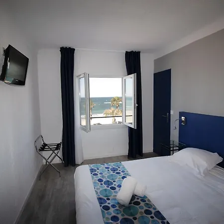 Отель Bel Azur 2*